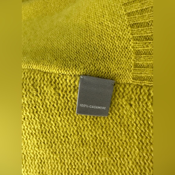 Neiman Marcus Sleeveless Draped Cashmere Vest Size XS - Picture 5 of 5